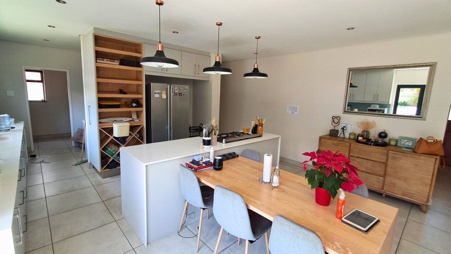 5 Bedroom Property for Sale in Bergsig Western Cape